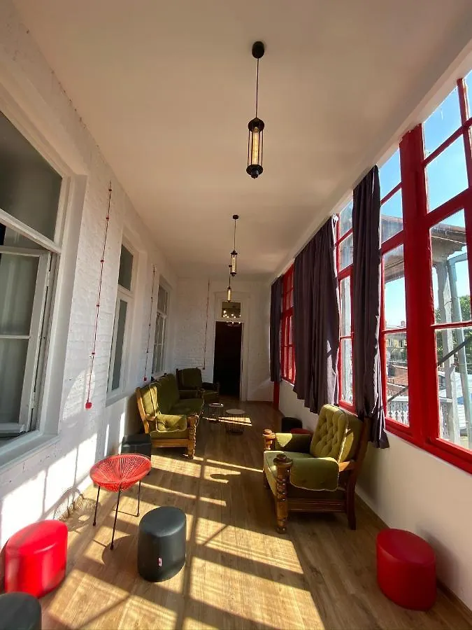 Rum i privatbostad Red Door Lägenhet Tbilisi